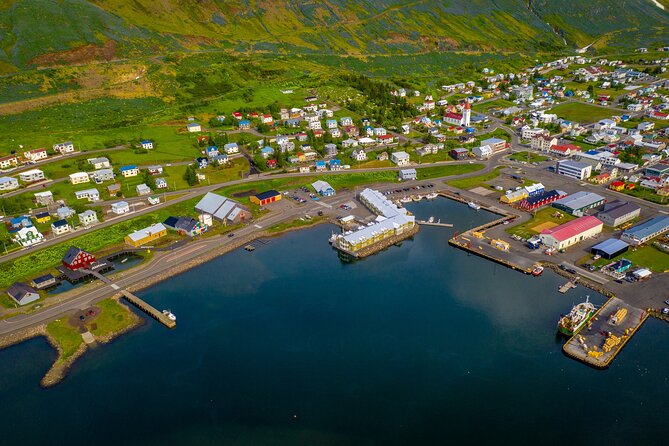 Akureyri to Siglufjodur via Northern Landscapes: Private Tour - Local Cuisine Experience