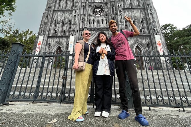 All-in-One Hanoi Walking Tour Through a Train Street - Local Cuisine Tasting