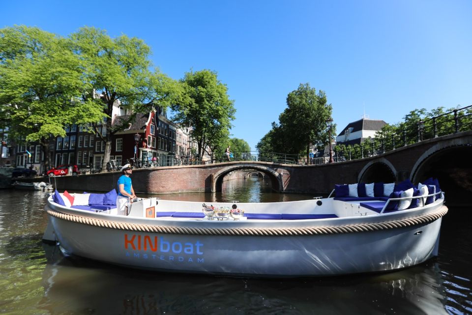 Amsterdam: Open Boat Canal Cruise With Local Guide - Full Description
