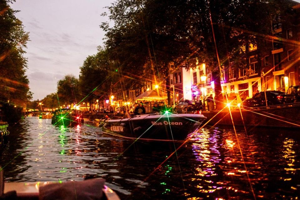 Amsterdam: the Bulldog Boat Smoke Friendly Cruise & 2 Drinks - Review Summary