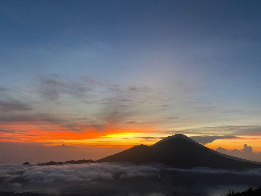 Bali: Mount Batur Sunrise Trekking With Private Guide - Itinerary Details