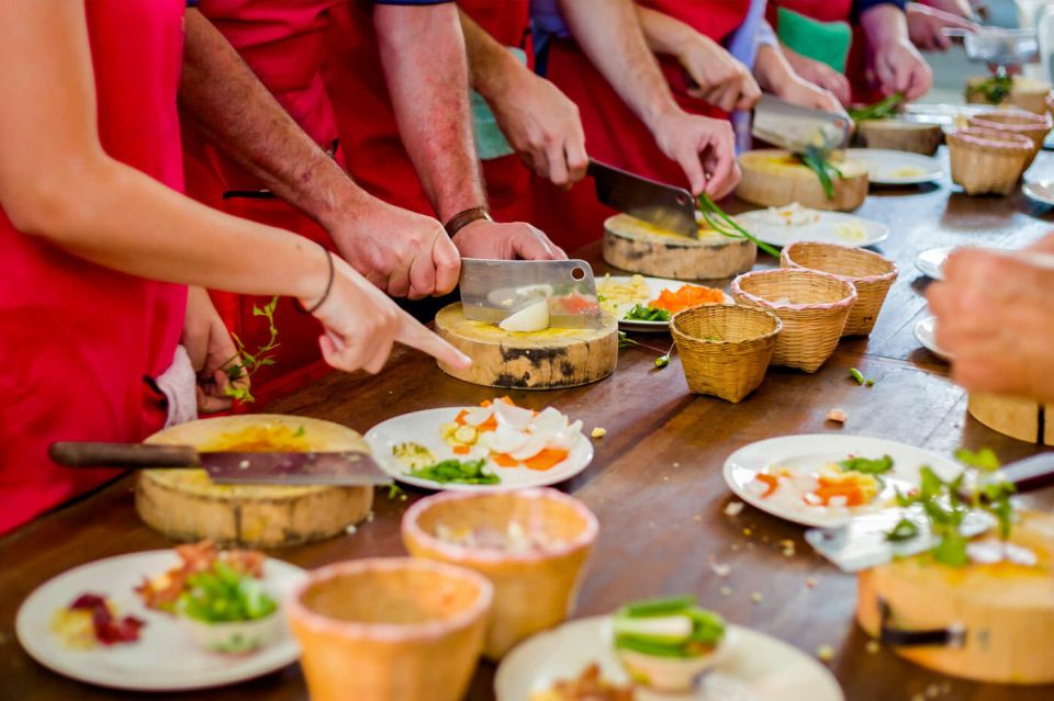 Bali: Private Balinese Cooking Class in a Family Home - Cooking Class Description