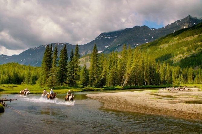 Banff and Jasper Highlights 3-Day Tour With Accommodation  - Calgary - Itinerary