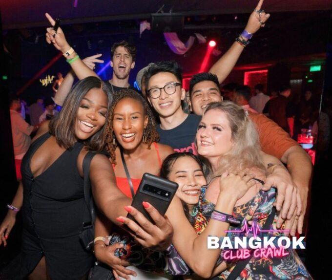 Bangkok: Bar & Club Crawl Experience - Itinerary