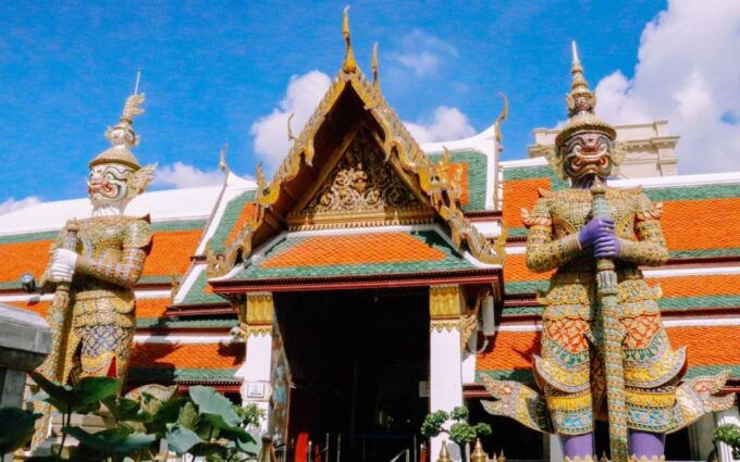 Bangkok: Grand Palace,Wat Pho,Wat Arun Walking Tour - Detailed Itinerary of the Tour