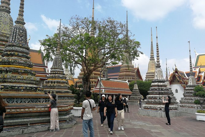 Bangkok Tour: Highlights & Hidden Gems & Long Tail Boat - Guides Expertise and Experience