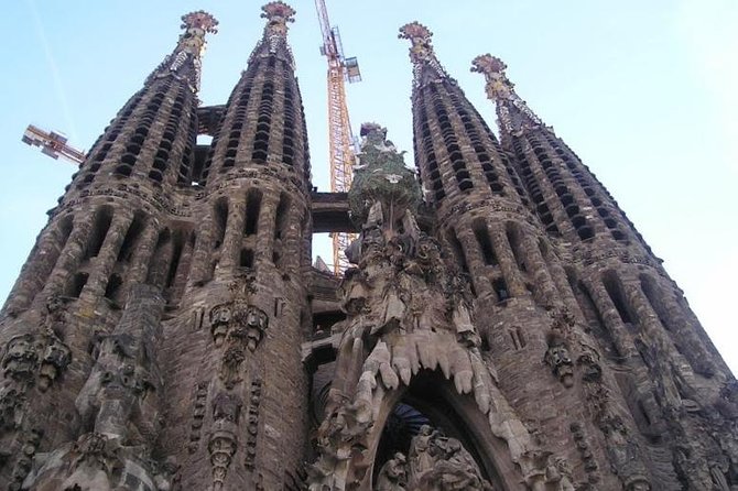 Barcelona Half-day Tour With Local Driver-guide - Reviews Overview
