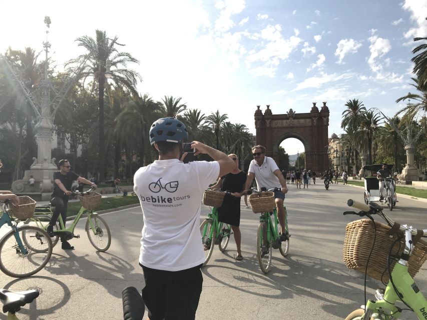 Barcelona Main Sights 2.5-Hour Tour by E-Bike - Highlighted Landmarks and Attractions