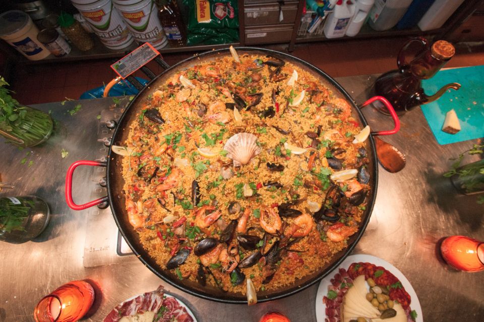 Barcelona: Paella Cooking Experience & Boqueria Market Tour - Review Summary