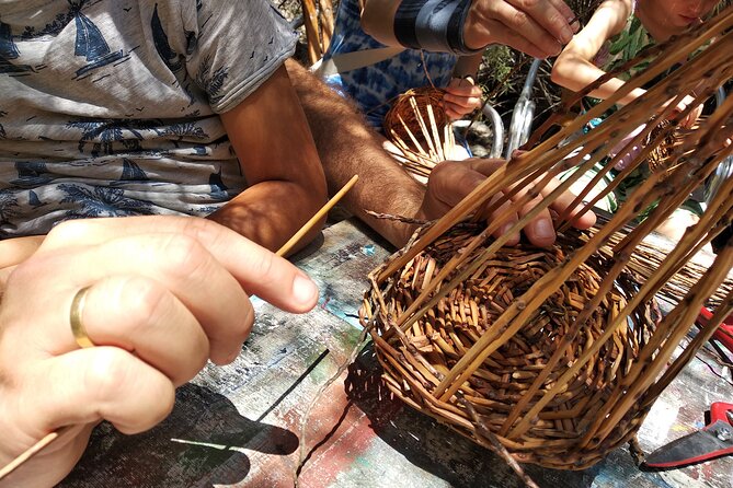 Basket Weaving From Palm Brooms in La Gomera - Reviews and Ratings