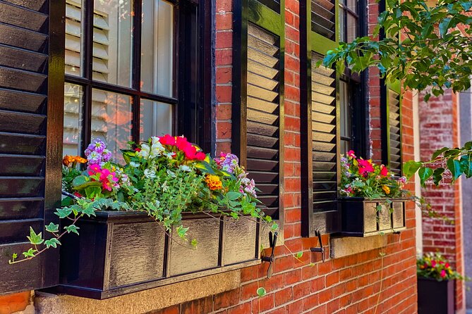 Beacon Hill, Public Garden, Back Bay History Photo Walking Tour(Small Group) - Traveler Experience