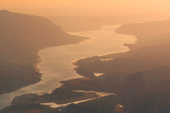 Beautiful Columbia River Gorge Air Tour - Flight Experience Details