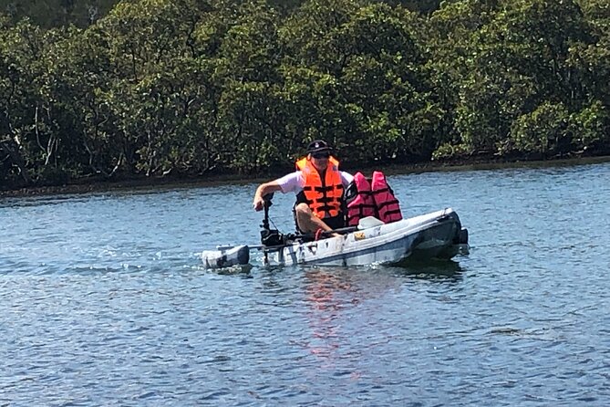 Beautiful Island Circumnavigating in a Leisurely Electric Kayak - Navigational Tips