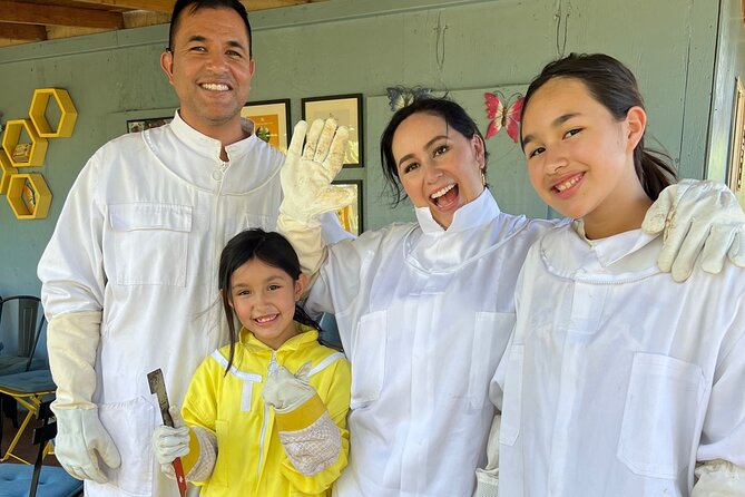 Bee Farm Ecotour and Honey Tasting in Waialua, North Shore Oahu - Explore Sustainable Practices on the Farm