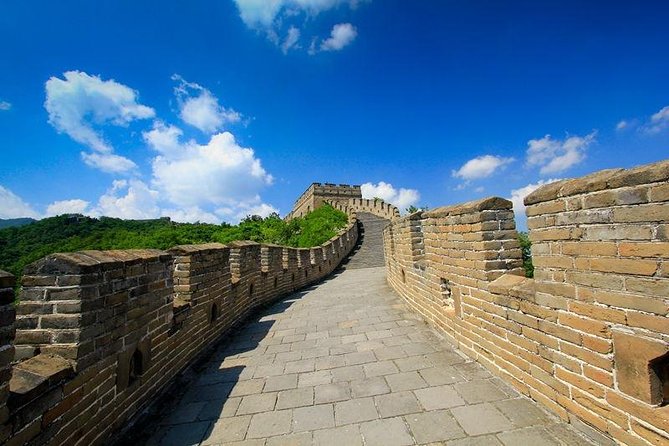 Beijing Private Tour:Hutong, Mutianyu Great Wallcable Car up and Toboggan Down - Mutianyu Great Wall Visit