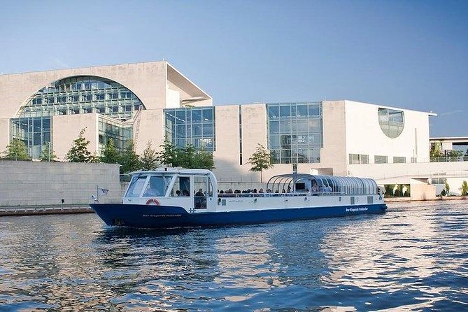 Berlin 3-Course Dinner Cruise - Meeting Point and Start Time