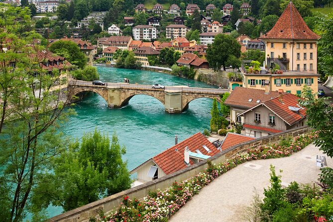 Bern Scavenger Hunt and Best Landmarks Self-Guided Tour - Self-Guided Tour Tips