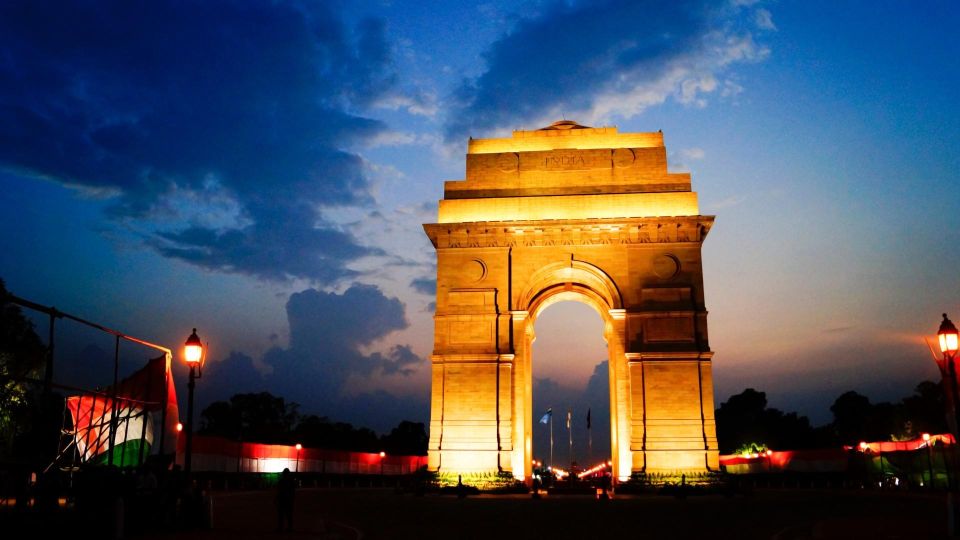 Best of New Delhi: 6-Hours Guided City Tour With Car & Guide - Tour Itinerary