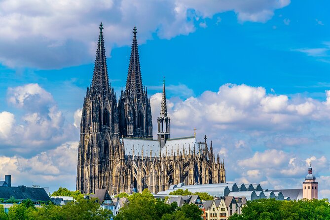 Bike Tour of Cologne Top Attractions With Private Guide - Cancellation Policy