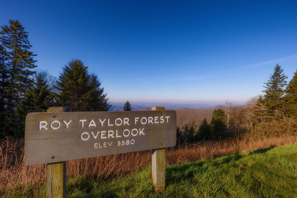 Blue Ridge Parkway: Cherokee to Asheville Driving App Tour - Using the Action Tour Guide App