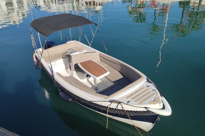 Boat Rental Without License in Benalmádena - Common questions