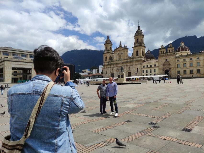 Bogotá: Candelaria Tour With Cacao and Coffee Workshop - Inclusive Activities