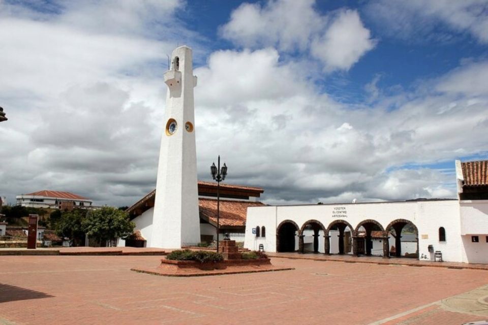Bogota: Private Tour Guatavita & Zipaquira Salt Cathedral - Duration and Timing