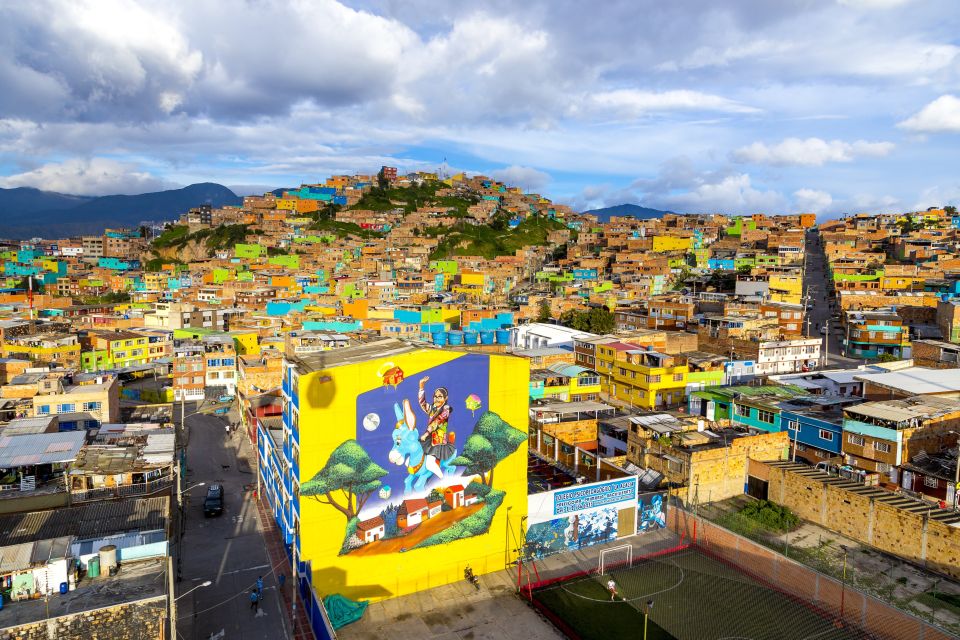 Bogotá's Neighborhoods: El Paraíso Favela Tour With Cable Car - Important Participant Information and Recommendations