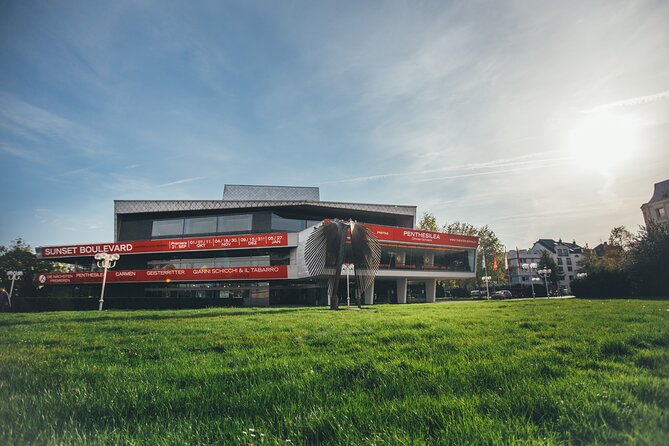 Bonn and Bad Godesberg Hop-On Hop-Off Tour in a Double-Decker Bus - Operating Schedule