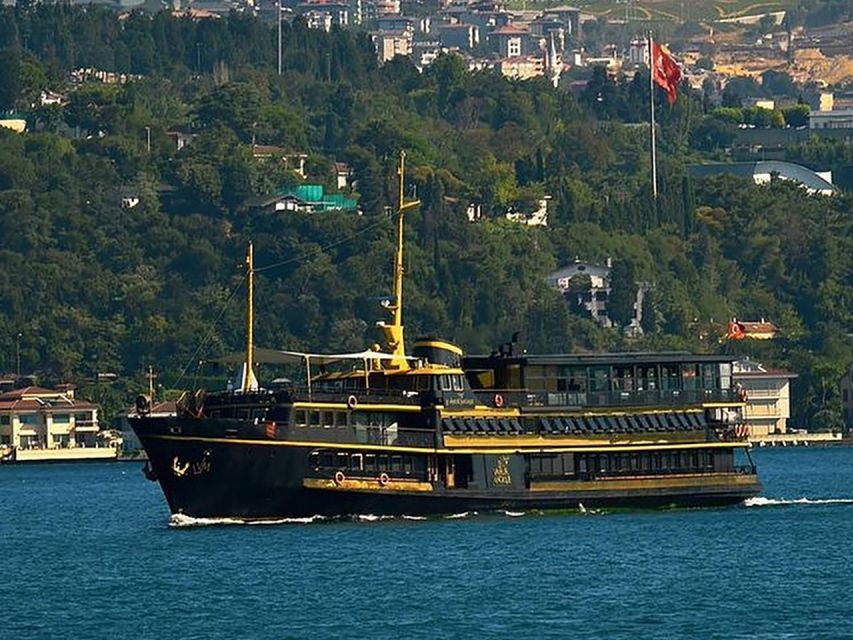 Bosphorus Brunch Cruise W/ Private Table & Live Music - Experience Highlights