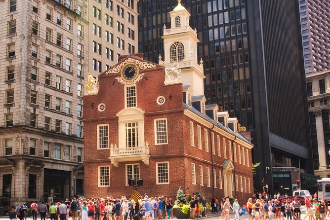 Bostons Freedom Trail History Photo Walking Tour (Small Group) - Customer Experience and Group Size
