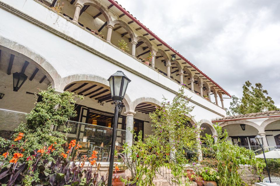 Buffet Lunch in Tunupa Sacred Valley - Indulge in Scenic Mountain Views