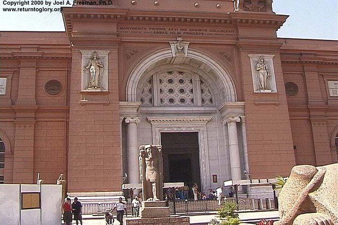 Cairo City Tour Visit Egyptian Museum Coptic Christian Cairo and Old Market - Guides Performance Insights
