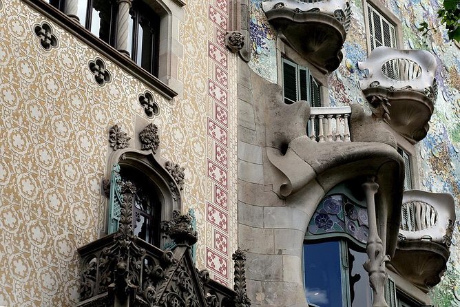 Casa Batlló: Entrance Tickets and Smart Guide - Smart Guide Features and Benefits