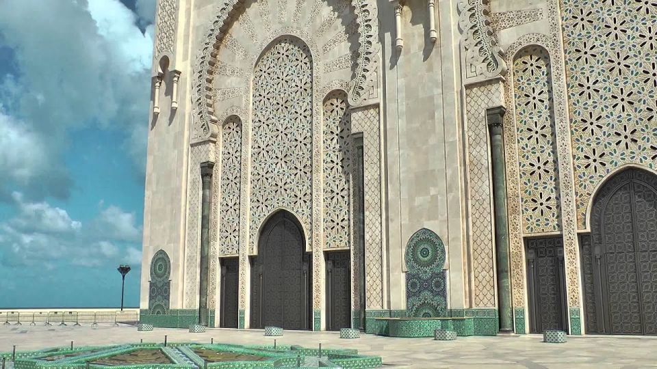 Casablanca: Hassan II Mosque Guided Tour With Entry Ticket - Experience Highlights