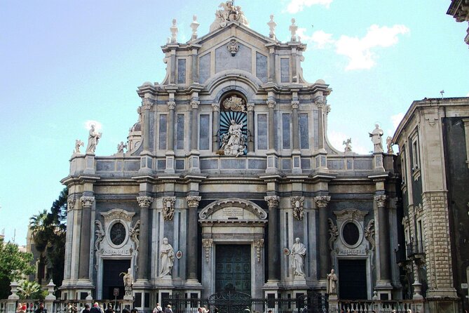 Catania : Private Custom Walking Tour With a Local Guide - Pickup Details and Customization