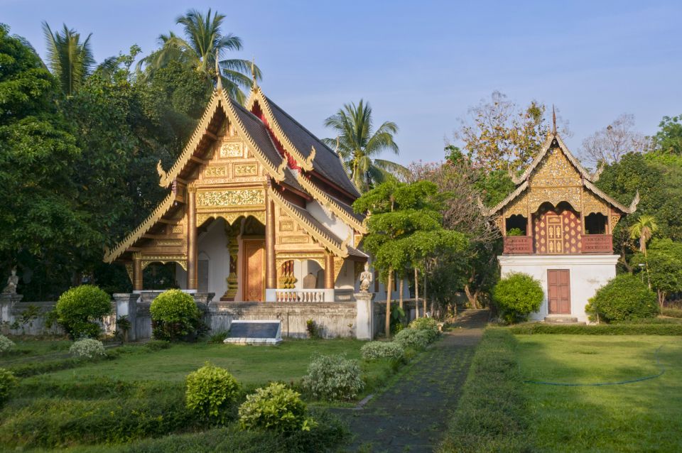 Chiang Mai: Ancient Temples Guided Spanish Tour - Full Experience Description