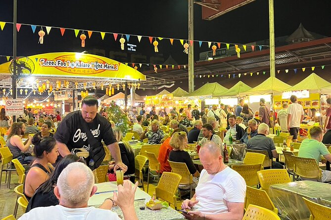 Chiang Mai Temples and Market Tuk-Tuk Evening Night Tour - Tuk-Tuk Experience