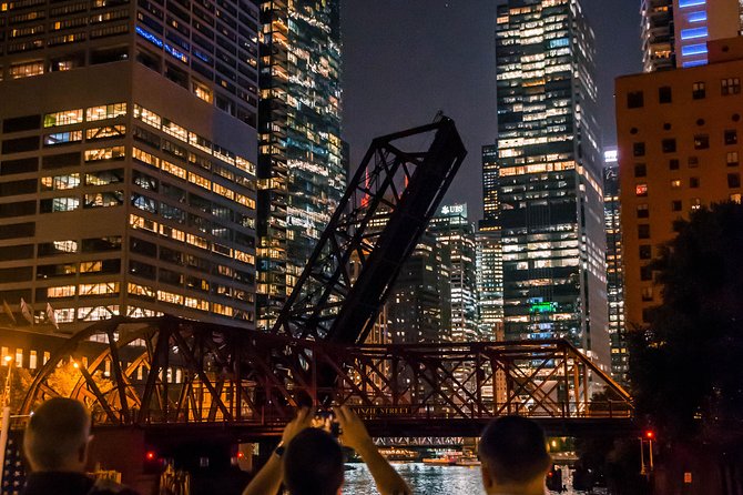 Chicago by Night: 90 Minute River and Lakefront Cruise - Common questions