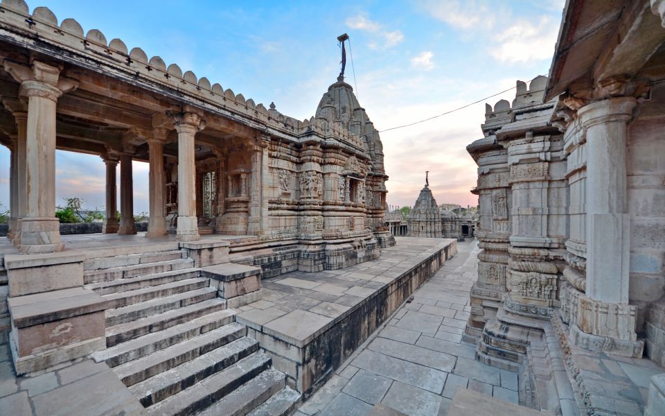 Chittorgarh: Private Day Trip From Udaipur - Discover Chittorgarh Forts Magnificence