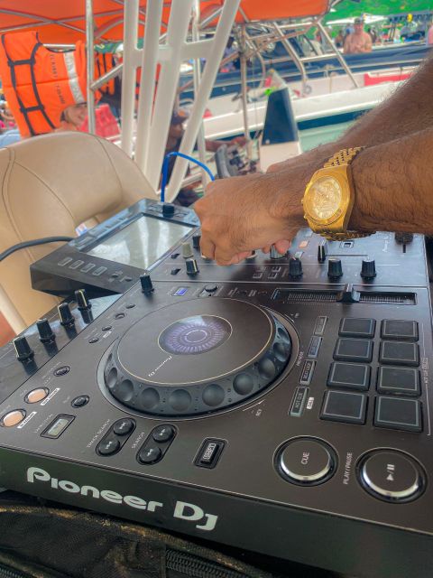 Cholon Forever Boat Party - Inclusions