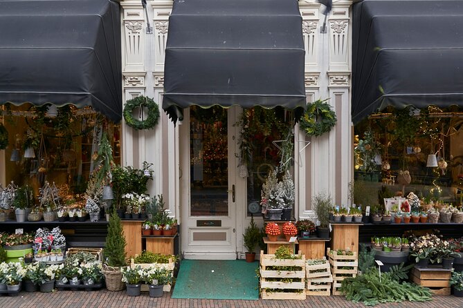 Christmas Joy in Utrecht Walking Tour - Holiday Decorations