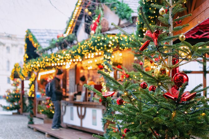 Christmas Markets by Bike - Tips for Navigating Crowded Markets