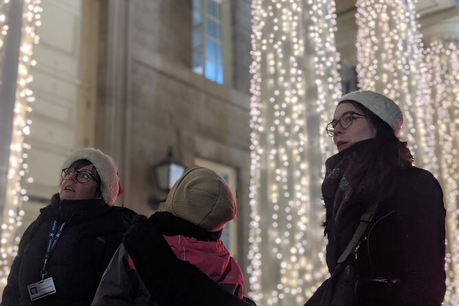 Christmas Walking Tour in Old Montreal - Booking Information