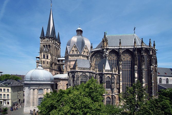 City Tour Aachen in a Double-Decker Bus - Meeting and Pickup