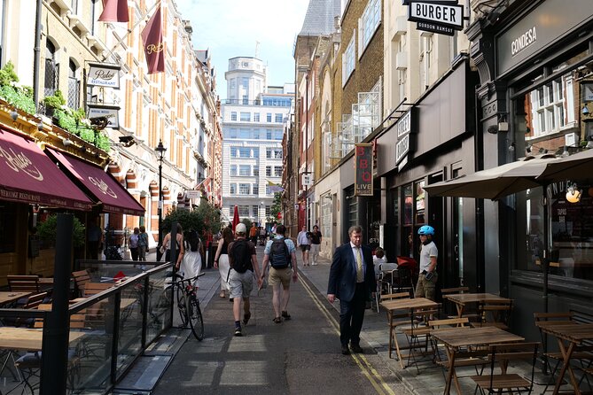 Classic London Landmarks Bicycle Tour - Guides Role and Performance