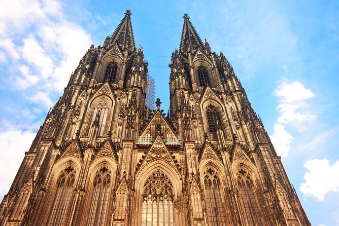 Cologne Scavenger Hunt and Sights Self-Guided Tour - Inclusions and Features