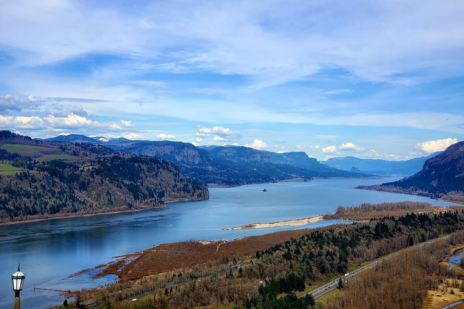 Columbia Gorge Waterfalls and Mt. Hood Tour - Full Day - Tour Guide Expertise and Personalization