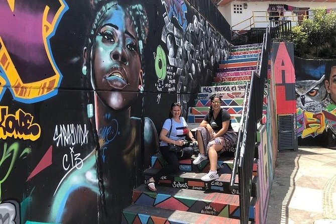 Comuna 13 Graffiti Tour With Metrocable - Booking and Pricing