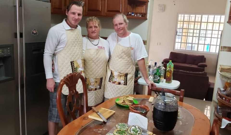 Cozumel: Private Cooking Class in a Family Kitchen - Participant Reviews